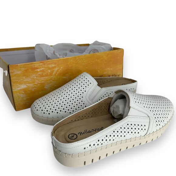 NEW Bella Vita Flats Size 8.5 Narrow Perforated White Mules Athleisure Comfort - Picture 3 of 12